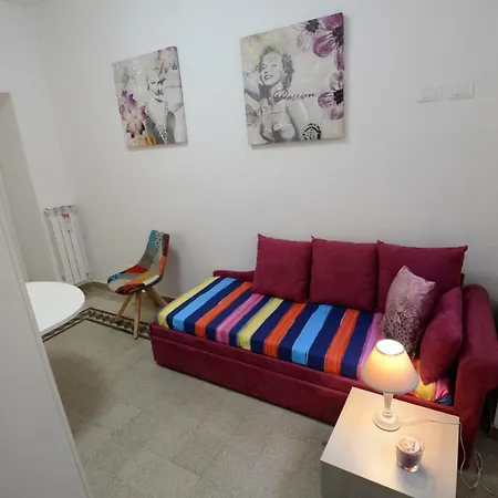 My Place Semesterbostad