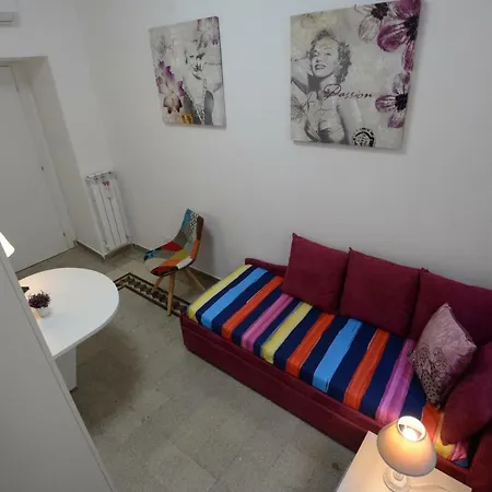 My Place Semesterbostad Rom